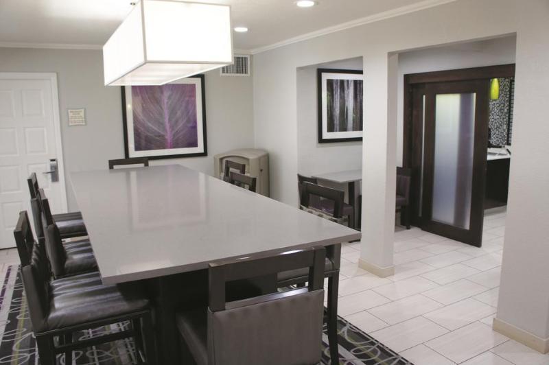Hampton Inn El Dorado Kültér fotó